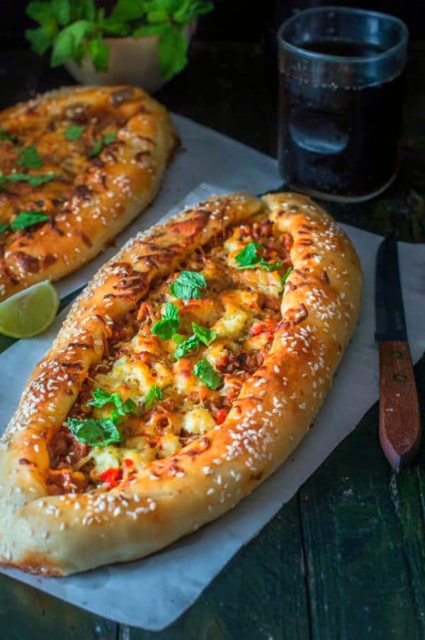 turkish-lamb-pide-recipe.23492.jpg