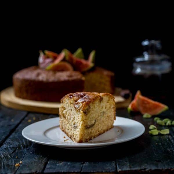 honey-roasted-fig-and-cardamom-cake-recipe.23378.jpg