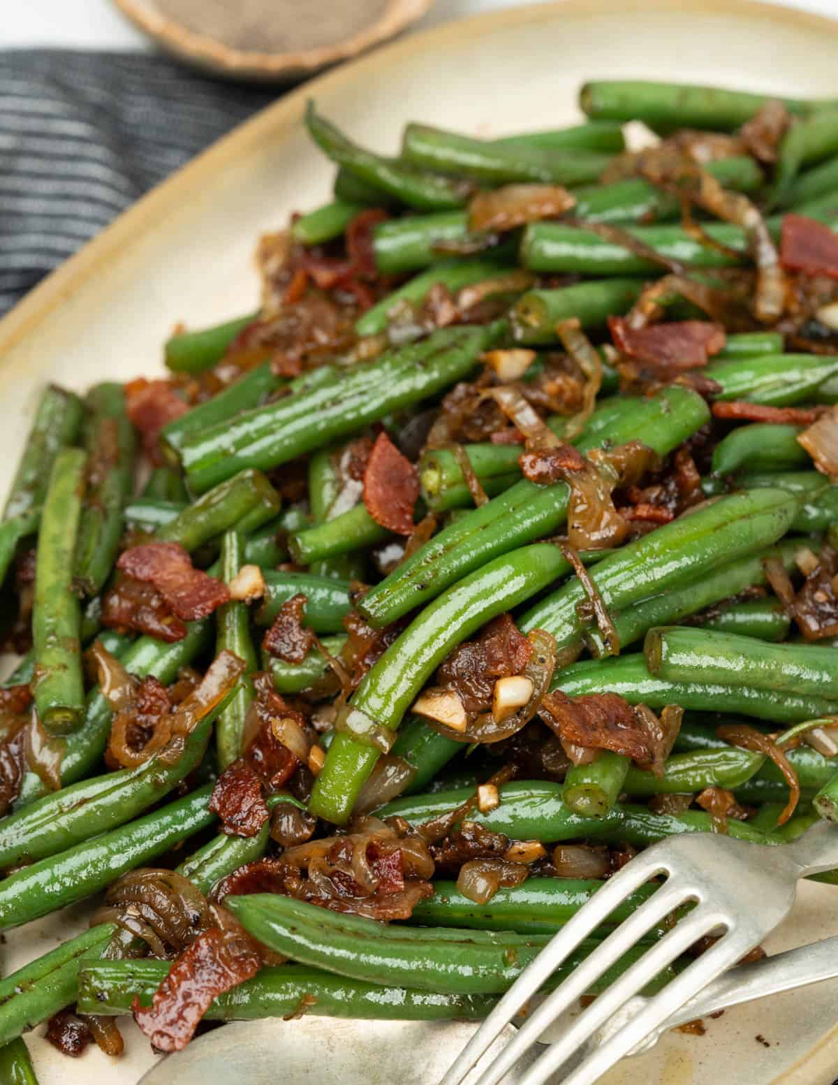 Sautéed Green beans with caramelised onion, crispy smoky bacon, garlic. 