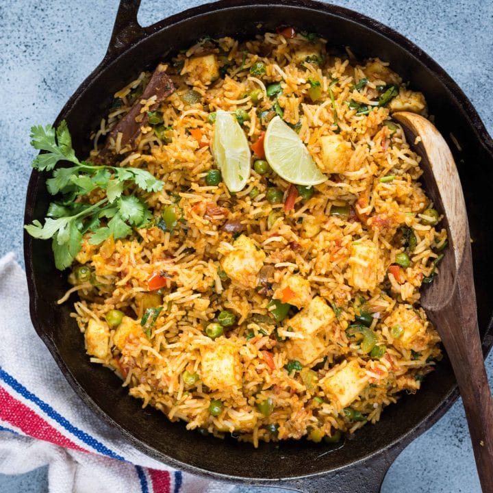 Paneer Tawa Pulao {Video Recipe} - The flavours of kitchen