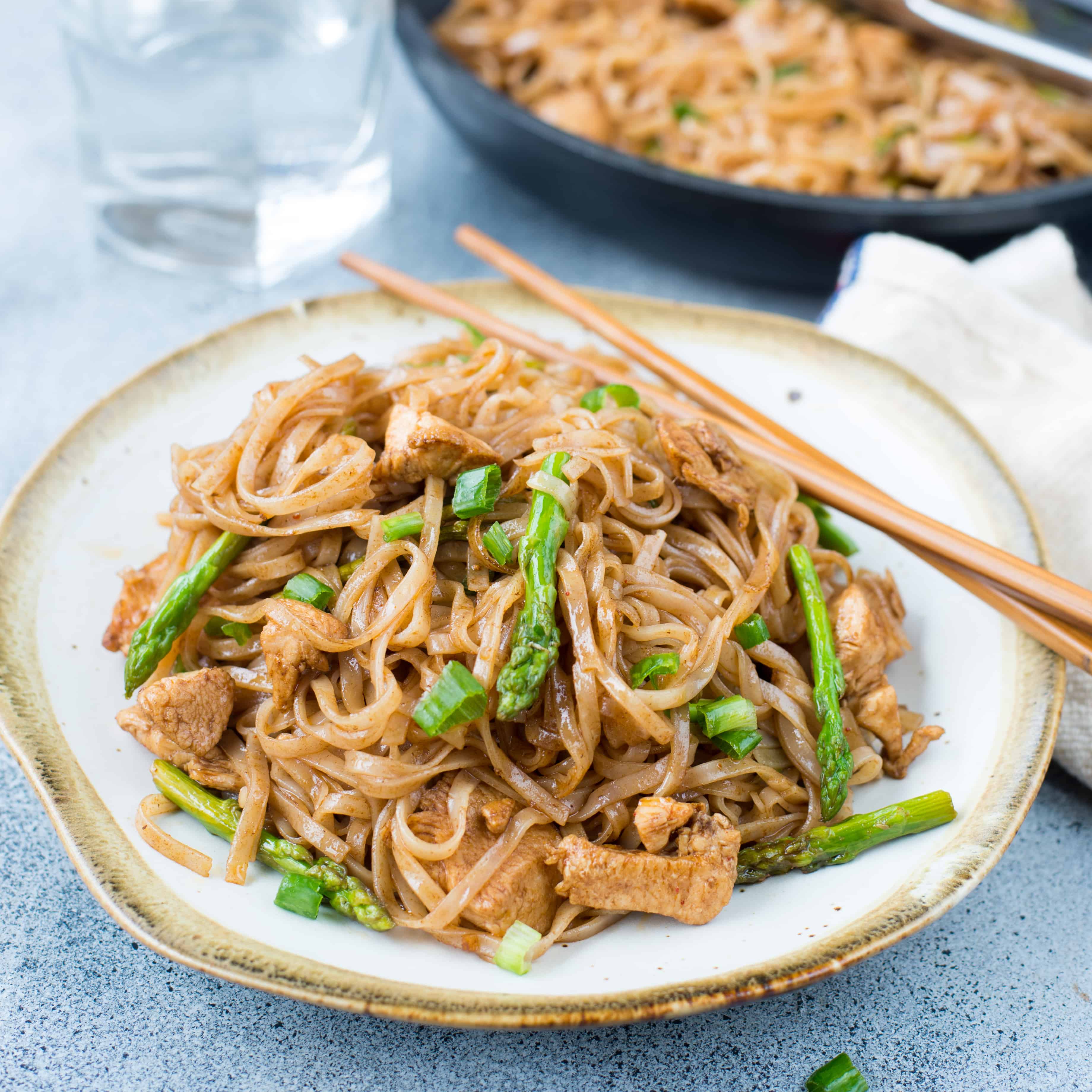 This Saucy Chicken Asparagus Stir fry Noodles with succulent pieces of chicken and crunchy asparagus is bursting with Asian flavours. This 30-minute Rice Noodles Stir Fry is going to be a perfect weeknight dinner.