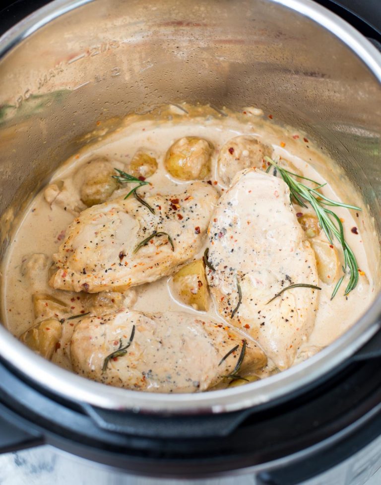 Instant Pot Creamy Balsamic Chicken and Tomatoes - The flavours of kitchen