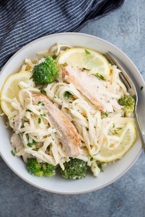 Lemon Chicken Broccoli Pasta with incredibly creamy lemon parmesan sauce is light and refreshing. A filling dinner ready in just 30 minutes.