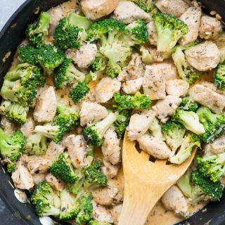 Chicken and Broccoli in a wonderful creamy garlic parmesan sauce is a healthy and low carb one-pan dinner.