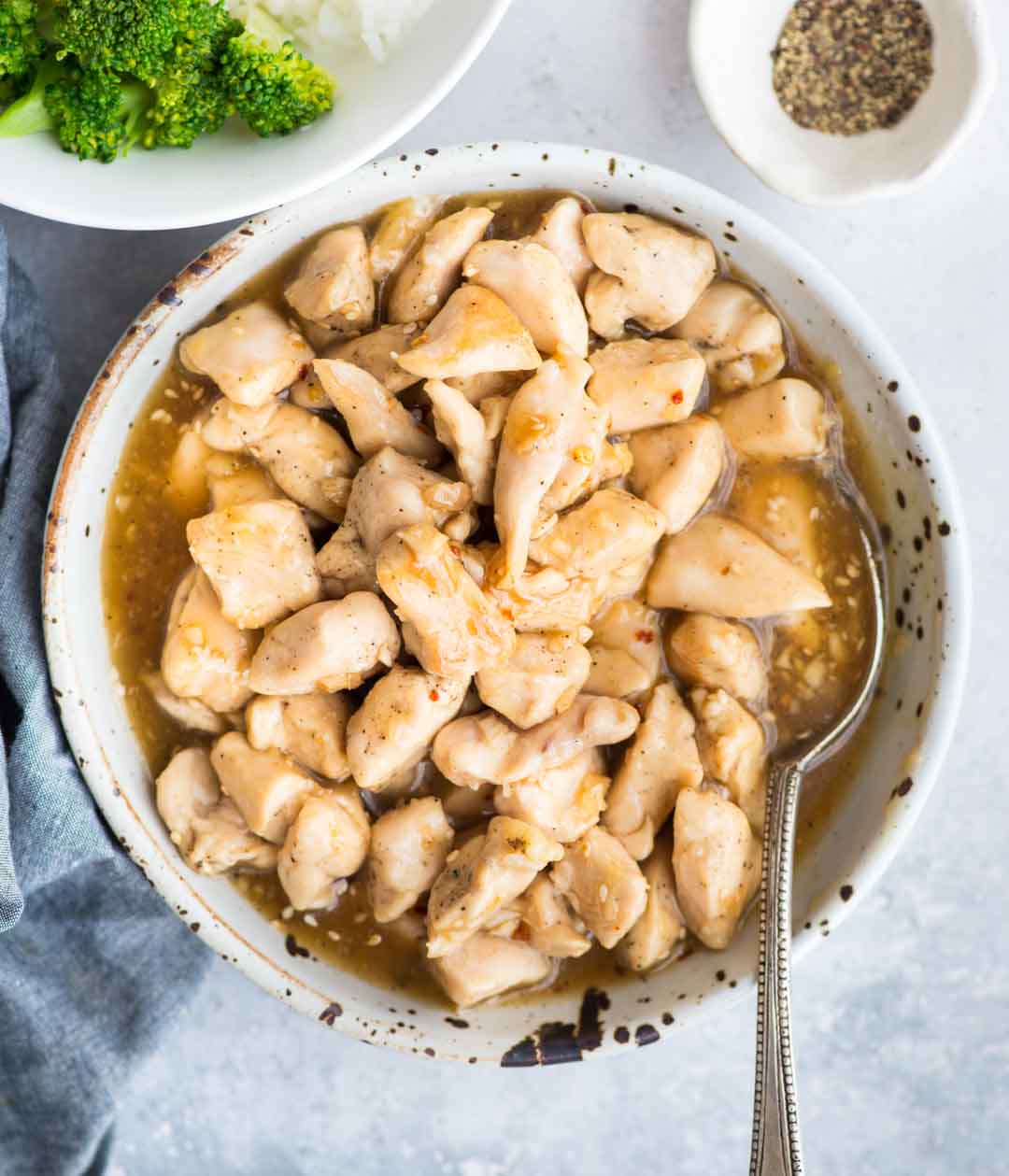 Honey Lemon Chicken,Tender Chicken coated with a zesty honey lemon sauce is really quick to make and is healthier than the regular version and also takes less than 15 mins to make. 