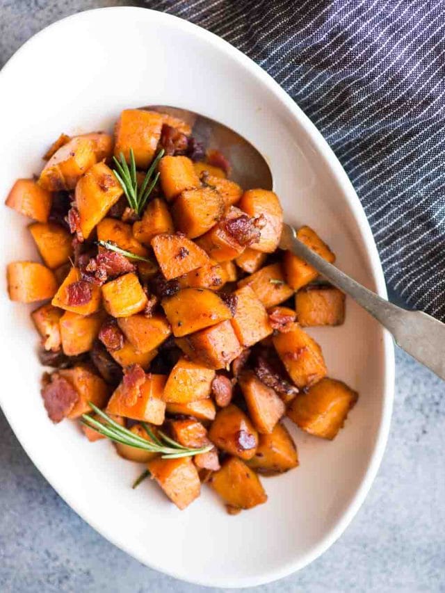 Maple Bacon Sweet Potato Hash - The flavours of kitchen
