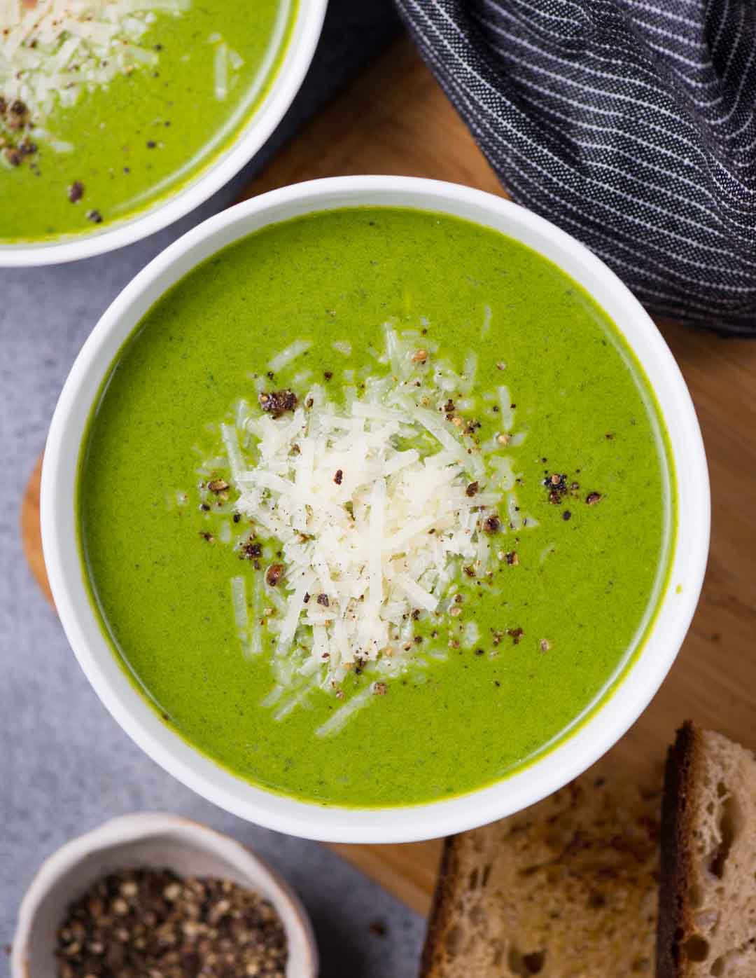 Luxuriously Creamy Spinach Soup is delicious and loaded with the goodness of spinach. There is only Spinach in here, thickened with cream cheese and it has a good dose of freshly cracked black pepper.