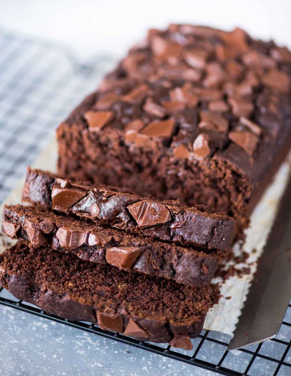 This chocolate banana bread is moist, fudgy and has the right balance of chocolate and banana flavour. With double the chocolate, every bite of this bread is such a treat.