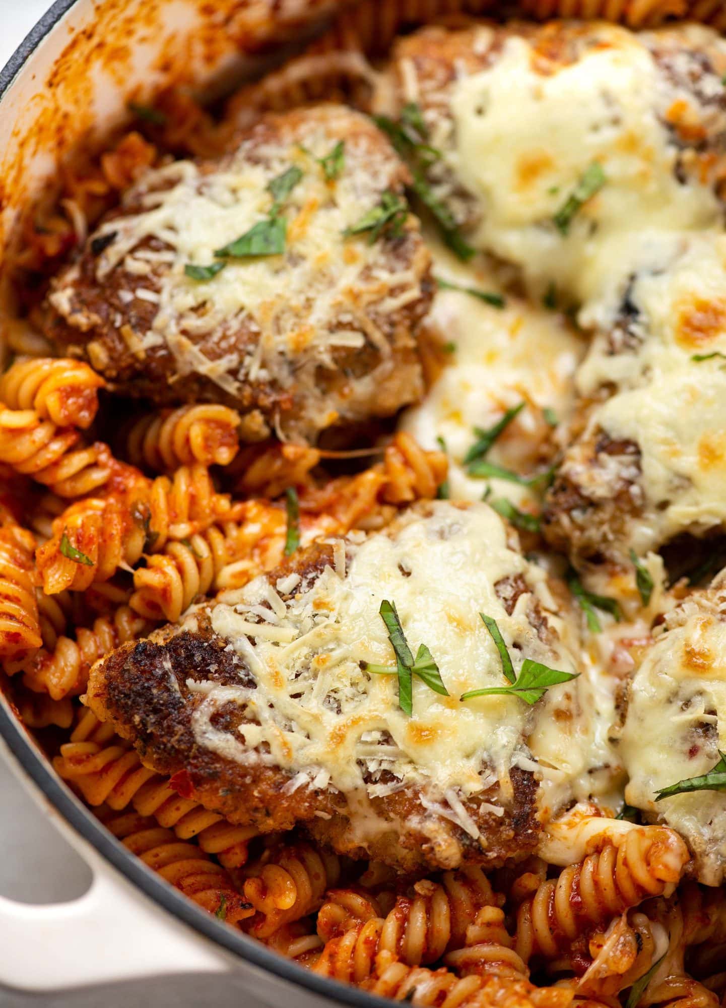 This chicken parmesan pasta has all-time favourite Chicken Parmesan and pasta combined in one dish. An easy one-pot dinner recipe that takes 30 minutes to make and needs minimal cleanup
