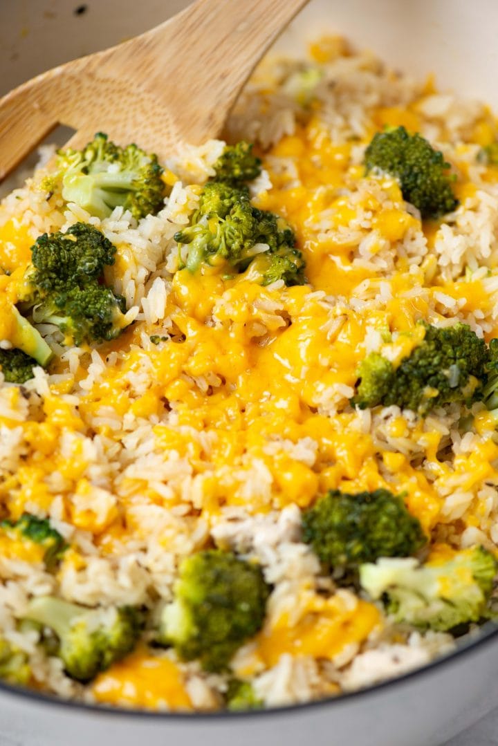 Stovetop Chicken Broccoli Rice Casserole - The flavours of kitchen