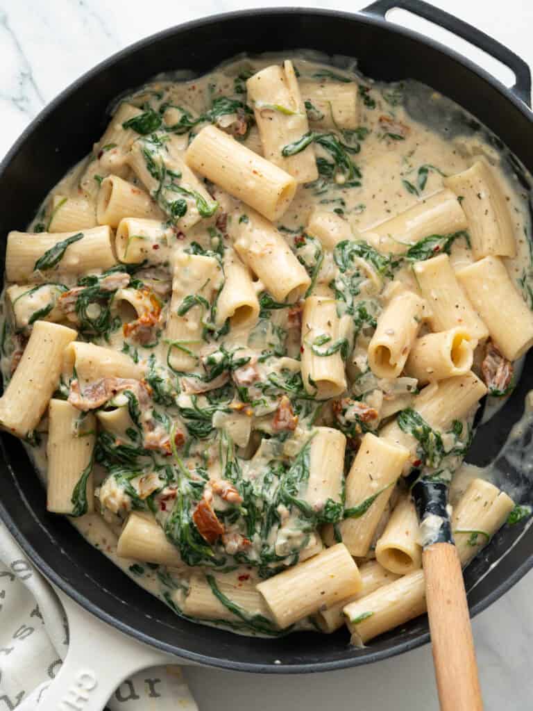 Creamy spinach pasta