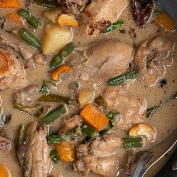 Kerala Chicken Stew - The flavours of kitchen