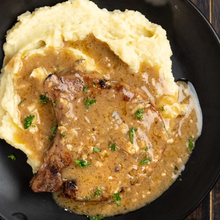Skillet Pork Chops With Sour Cream Gravy