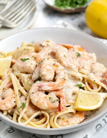 Creamy Garlic Shrimp - The flavours of kitchen