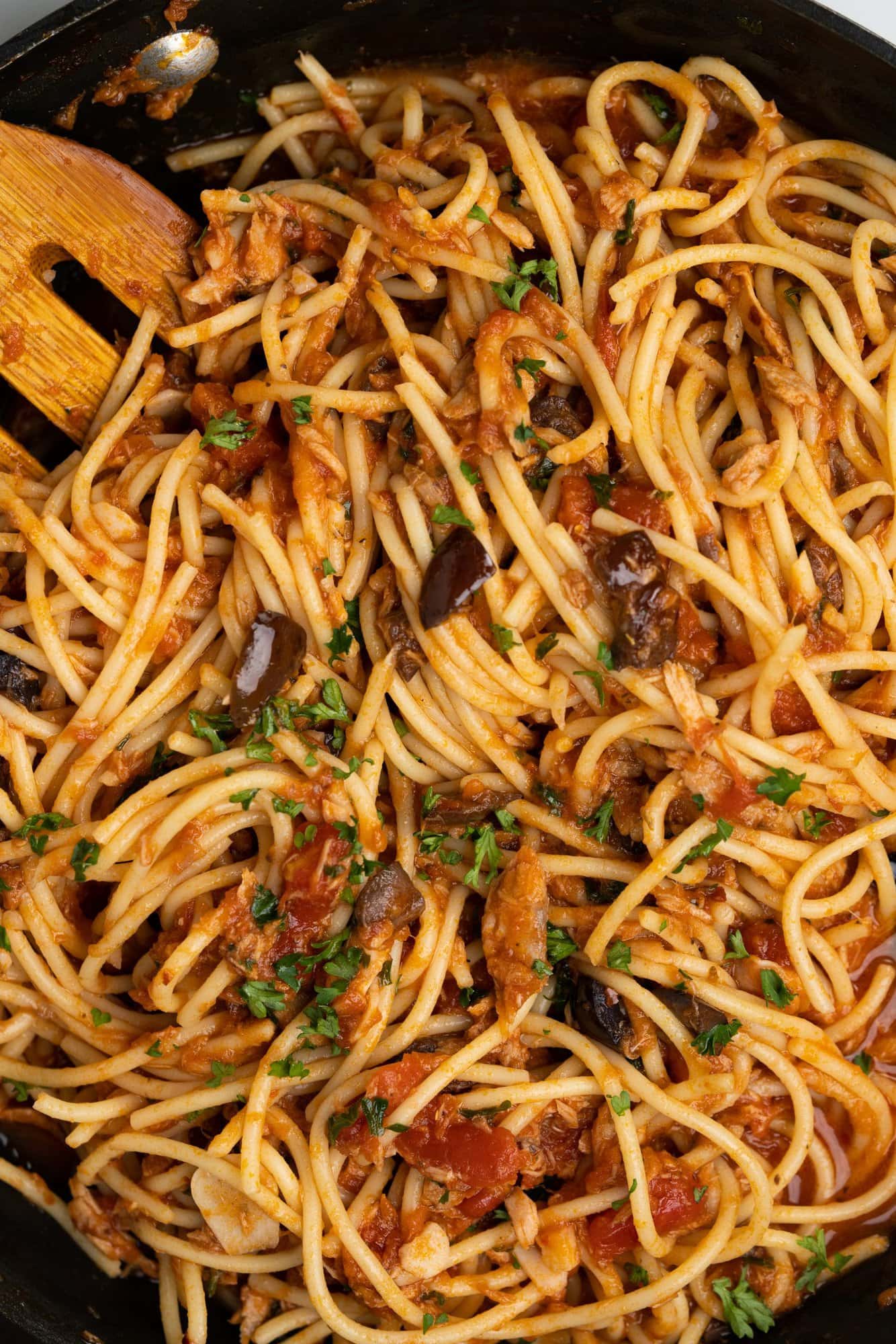 A plate of hearty Tomato Tuna Pasta