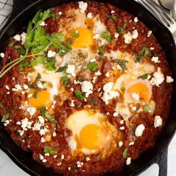 Shakshuka cast iron dish.