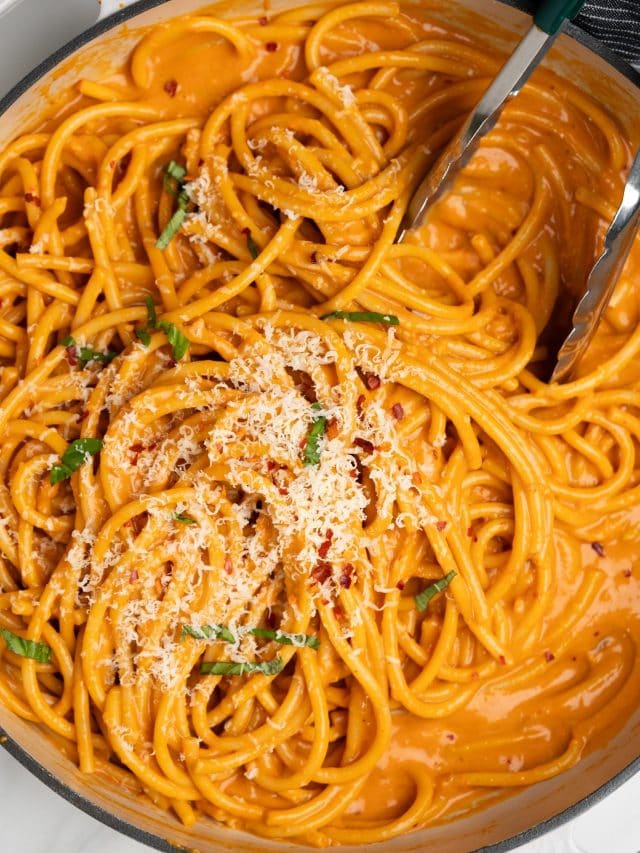 Creamy Roasted Red pepper Pasta-2