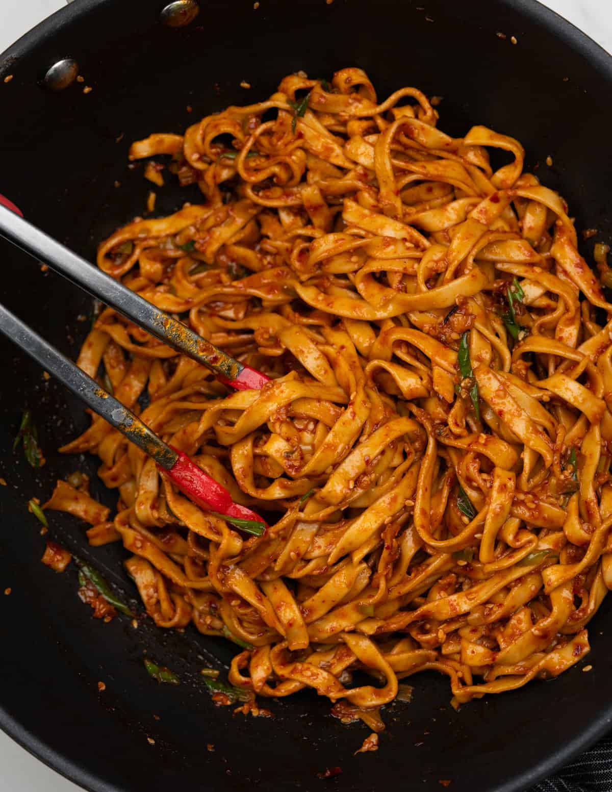 Spicy noodles tossed in firey hot Korean chilli powder, chilli paste and soy sauce